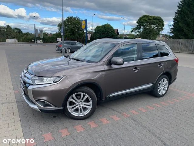 Mitsubishi Outlander 2.0 Intense + 2WD - 2