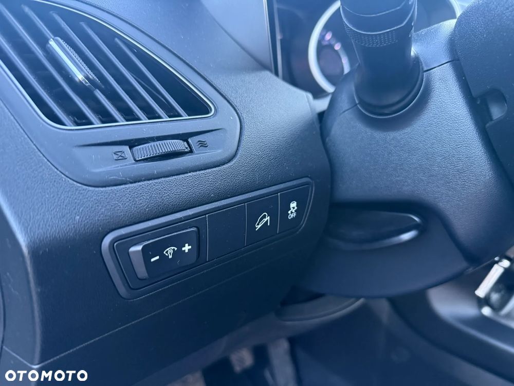 Hyundai ix35 1.6 2WD blue Comfort - 16