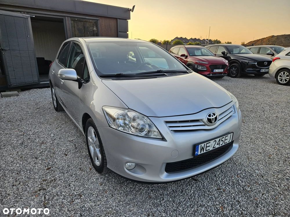 Toyota Auris 1.33 VVT-i Life - 10