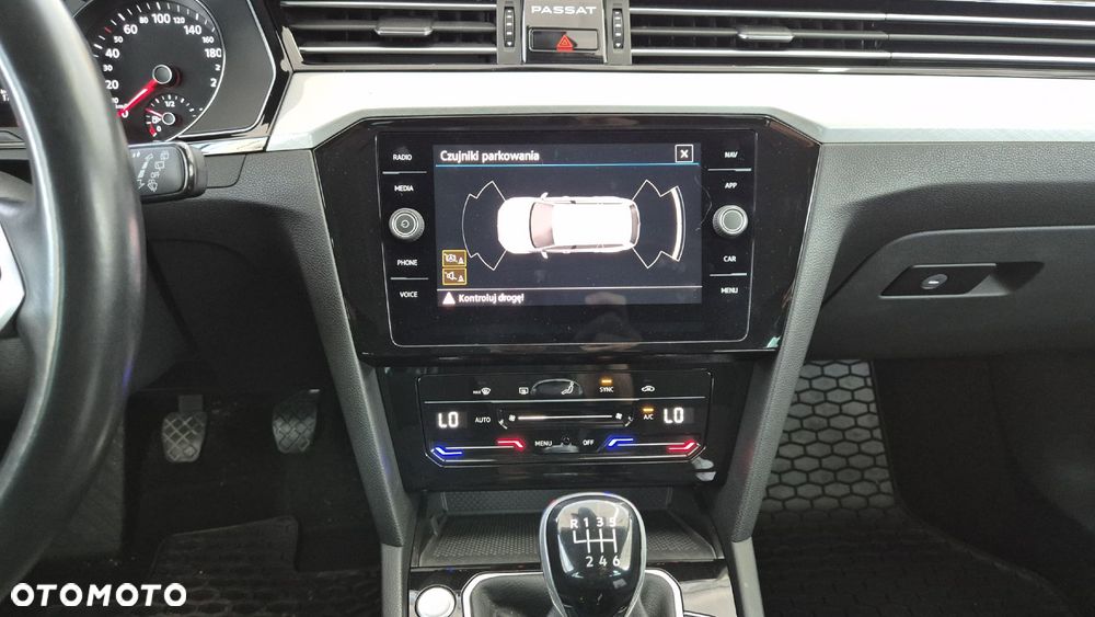 Volkswagen Passat 2.0 TDI EVO Business - 12