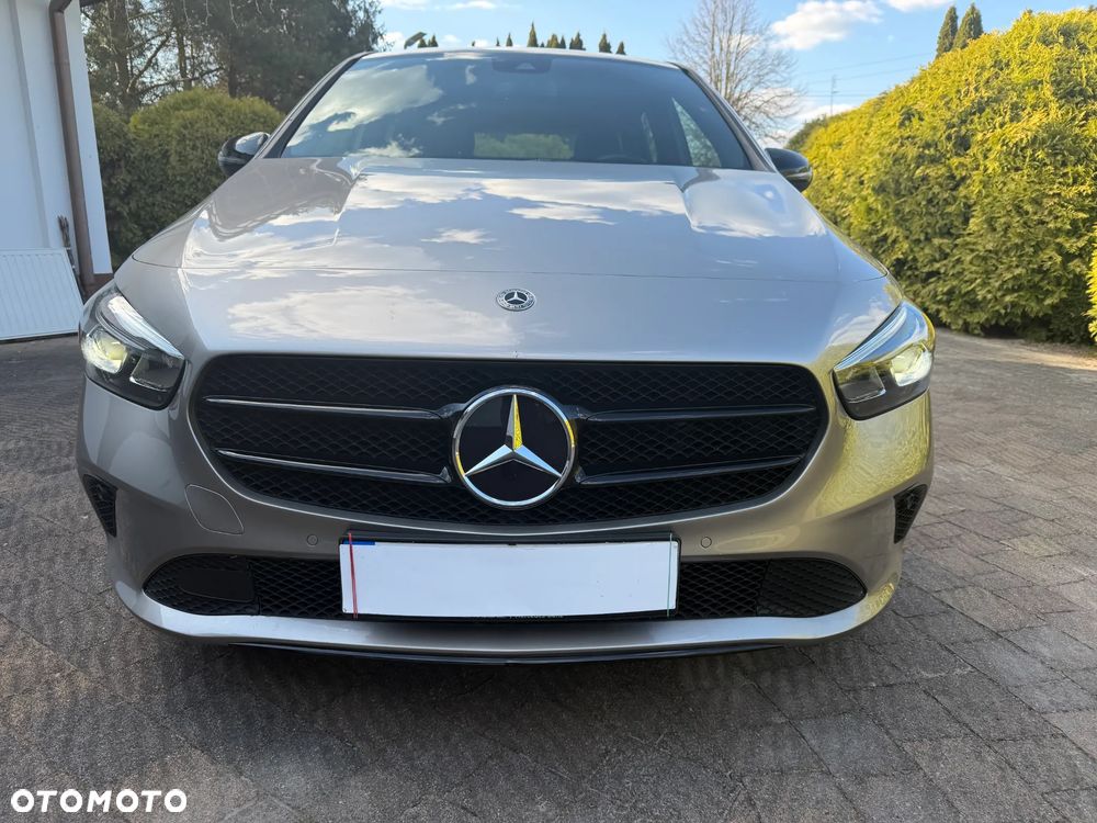 Mercedes-Benz Klasa B 180 7G-DCT Edition 2021 - 4