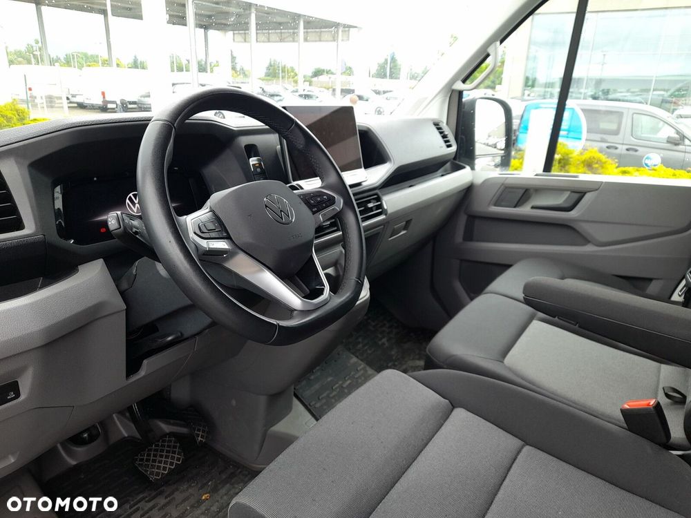 Volkswagen Crafter 35 furgon 177km Automat 3640 - 12