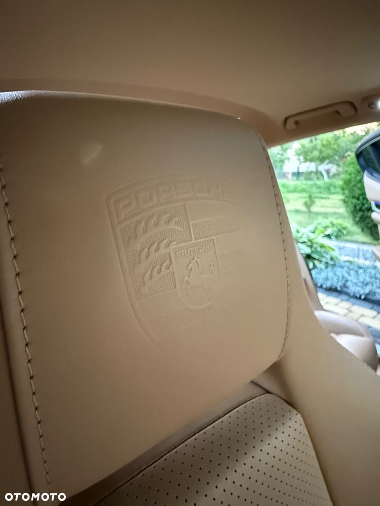 Porsche Panamera S PDK - 19