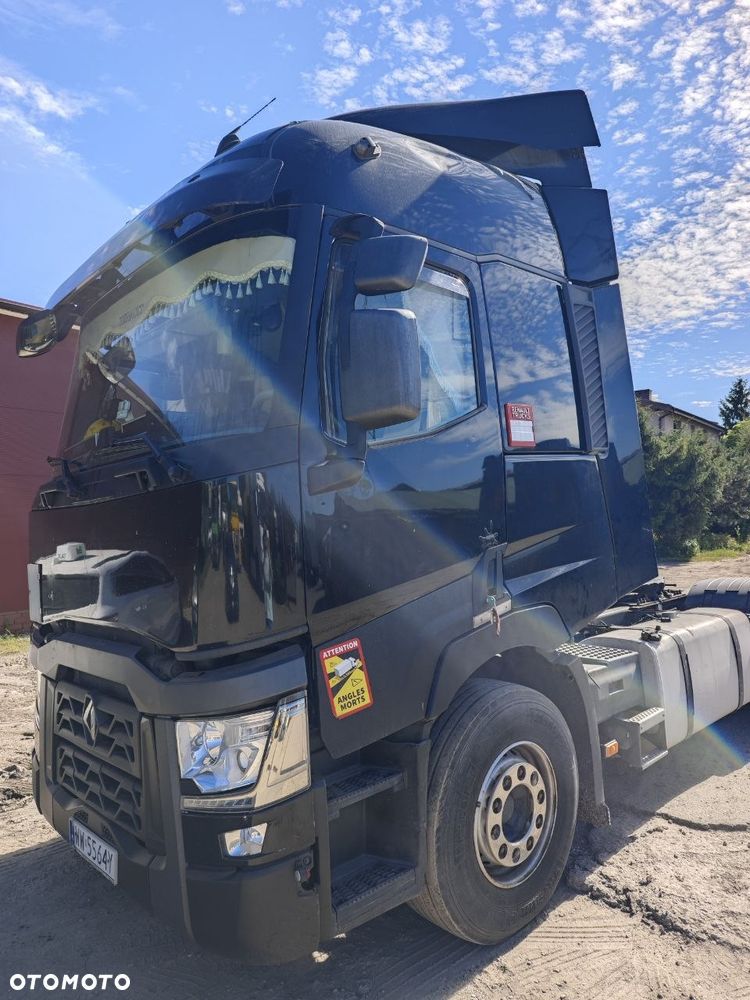 Renault T - 8