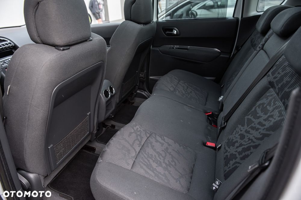 Peugeot 3008 HDi FAP 165 Automatik Allure - 24