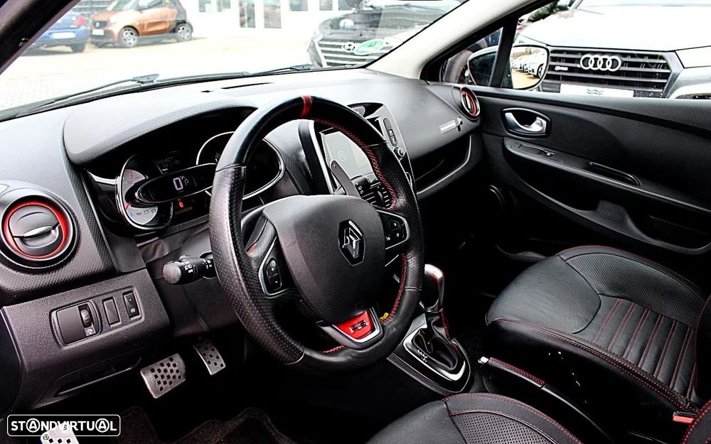 Renault Clio TCe 220 EDC R.S. Trophy - 9