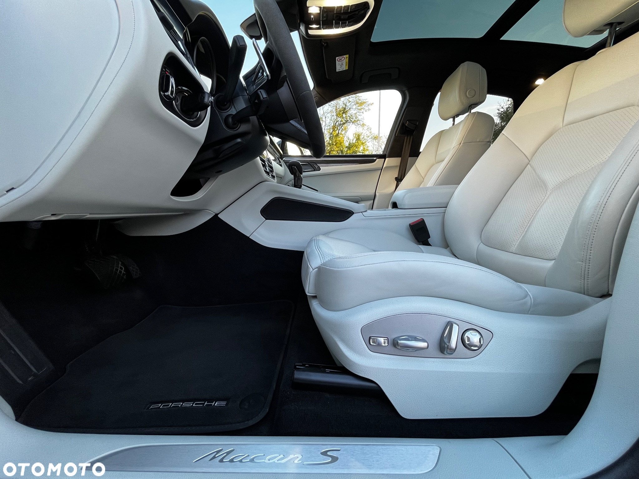 Porsche Macan S - 10