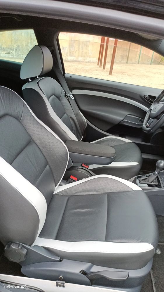 SEAT Ibiza 1.4 TSI Cupra DSG - 25