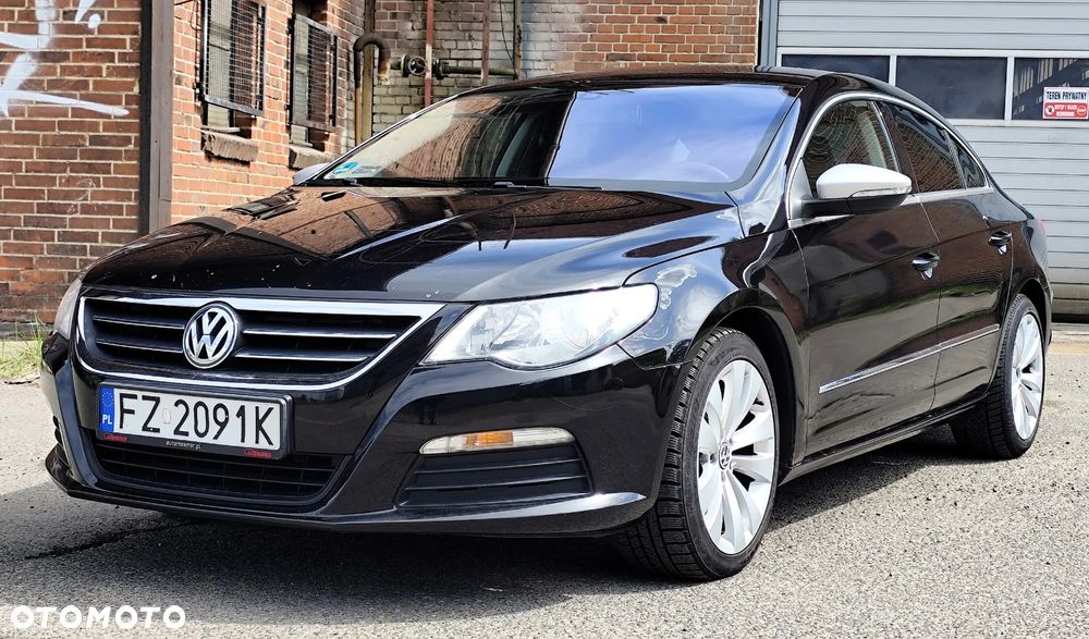 Volkswagen Passat CC - 1