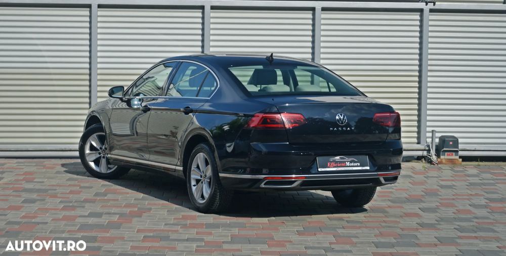 Volkswagen Passat 2.0 TDI DSG Highline - 3