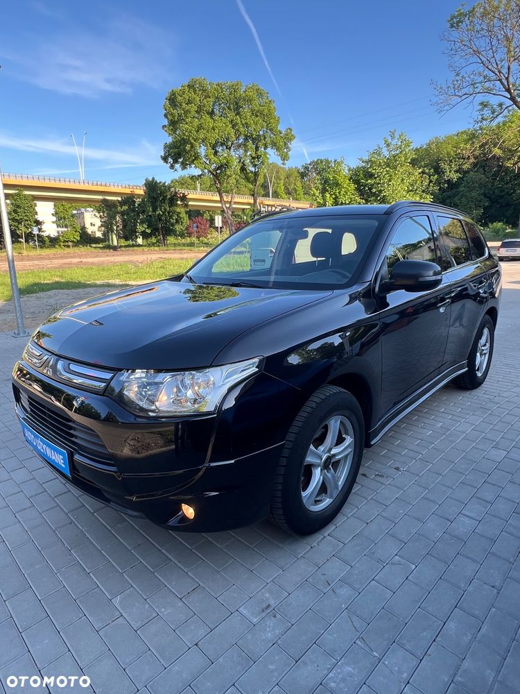 Mitsubishi Outlander 2.2 DID Intense - 3