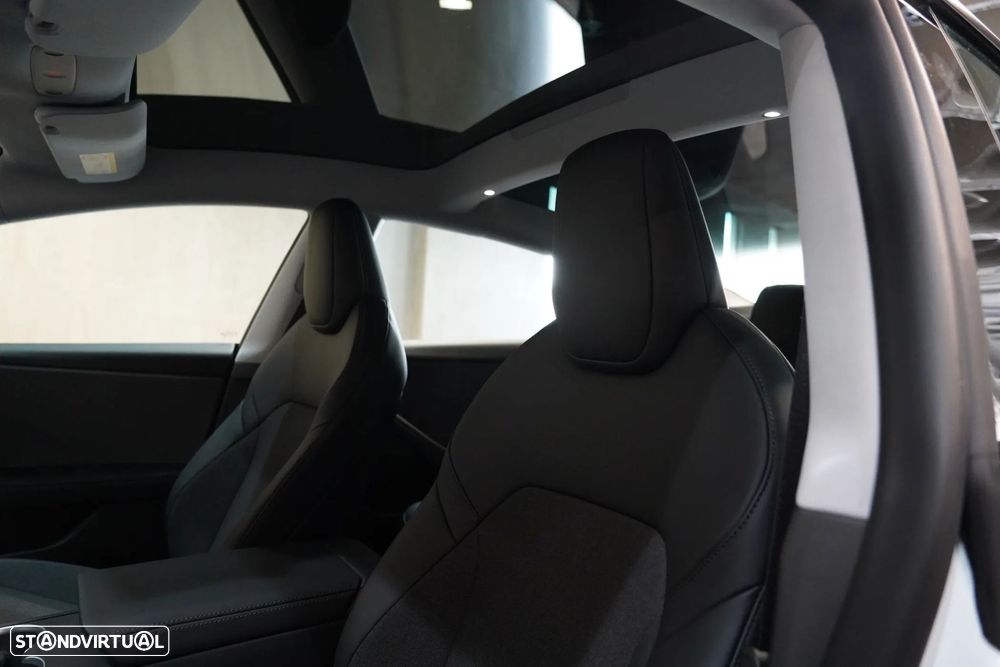 Tesla Model 3 - 19