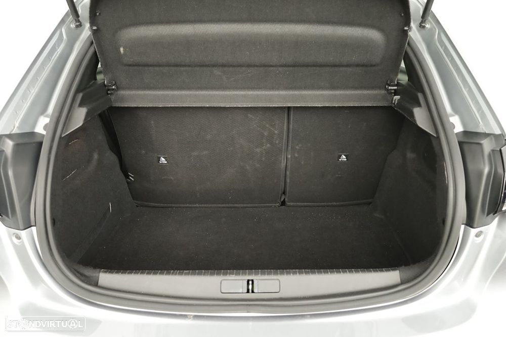 Peugeot 208 1.2 PureTech Allure EAT8 - 24