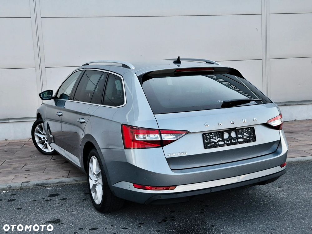 Skoda Superb 1.6 TDI Ambition DSG - 16