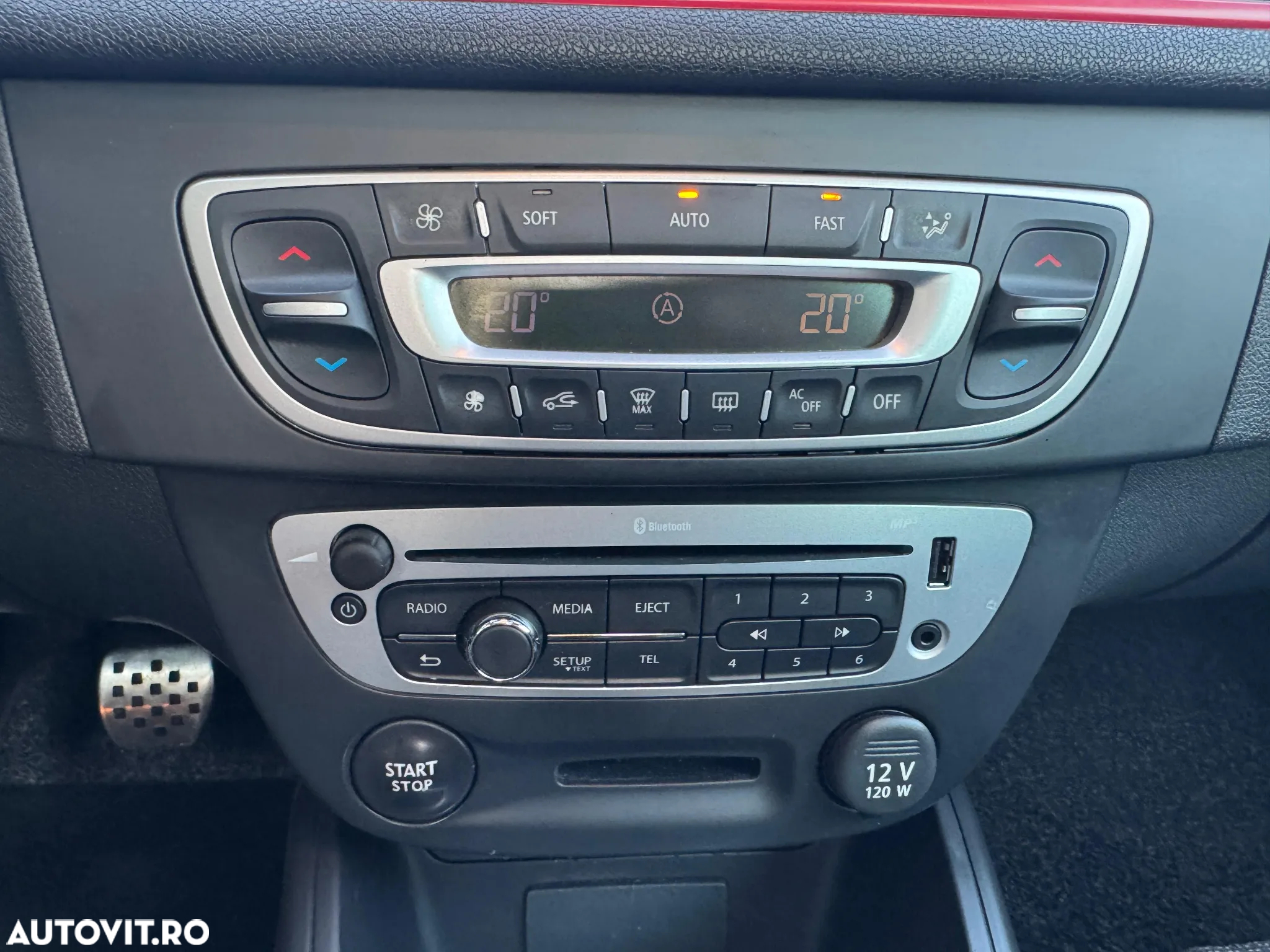 Renault Megane ENERGY dCi 110 GT LINE - 25
