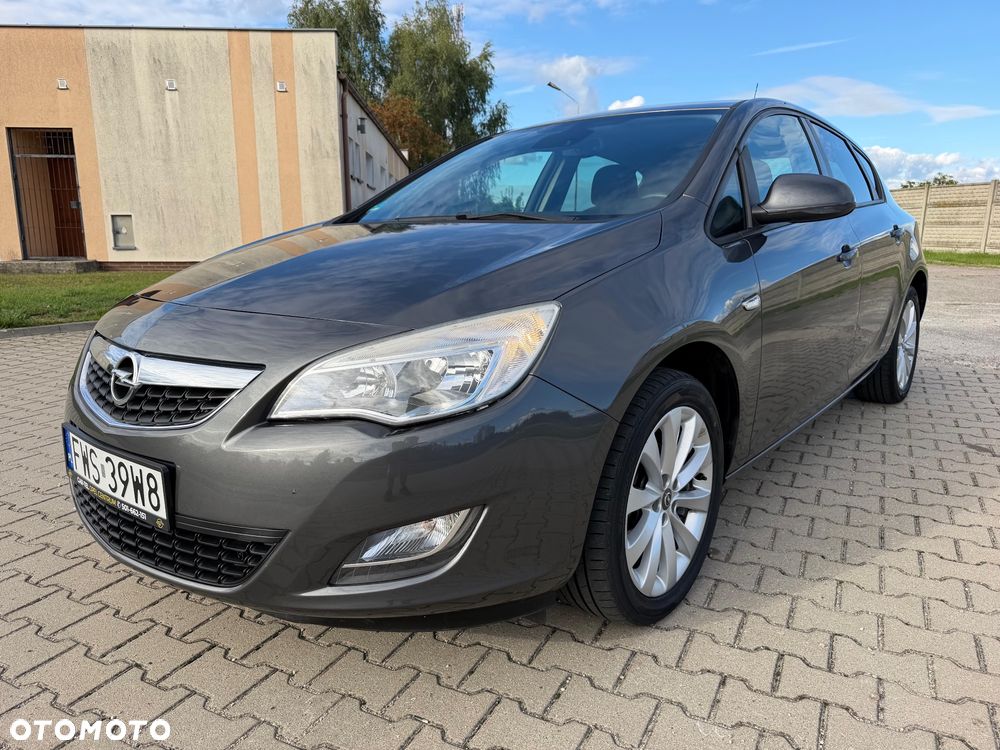 Opel Astra 1.4 Turbo ecoFLEX Start/Stop 150 Jahre - 13