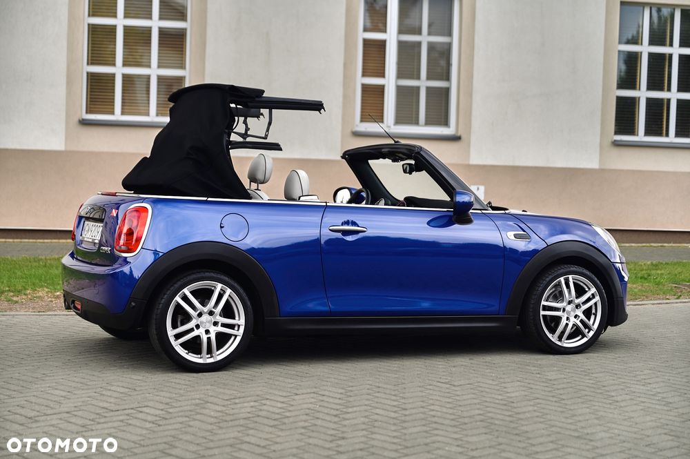 MINI Cooper Sidewalk Edition - 29