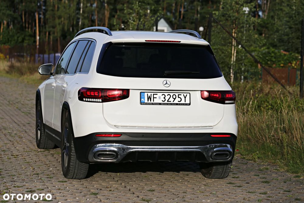 Mercedes-Benz GLB 200 4-Matic AMG Line 8G-DCT - 30