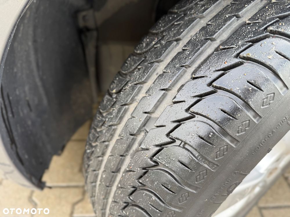 Hyundai ix20 1.4 BlueDrive Classic + - 10