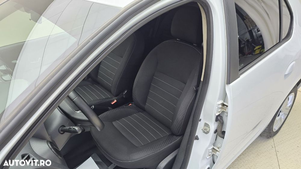 Dacia Logan 1.5 Blue dCi Laureate - 12