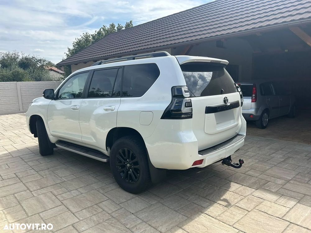 Toyota Land Cruiser 2.8l D-4D 204 CP A/T 7 locuri Luxury AVS - 7