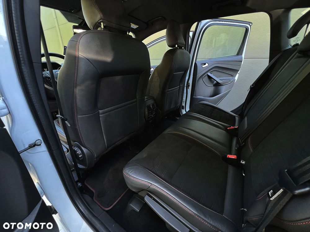 Ford Kuga 1.5 EcoBlue ST-LINE - 22