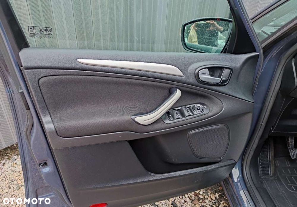 Ford S-Max 2.0 TDCi DPF Business Edition - 27