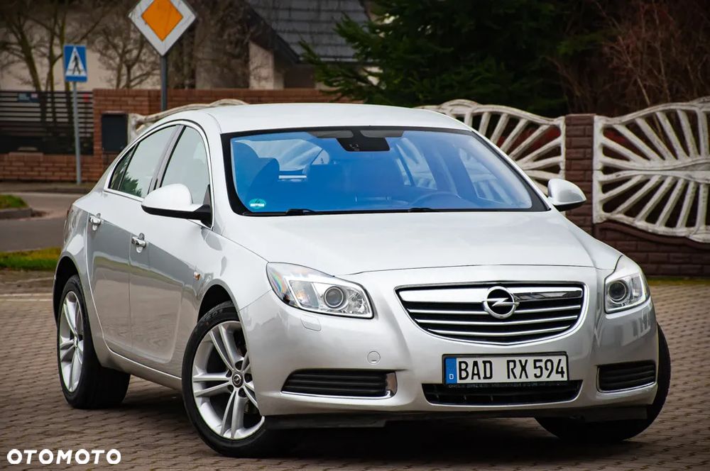Opel Insignia 1.8 Elegance - 1