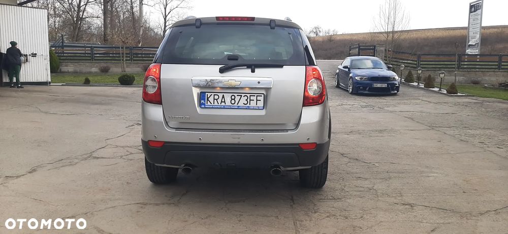 Chevrolet Captiva 2.4 2WD 7 Sitzer LS - 17