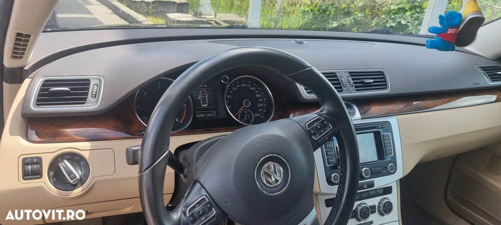 Volkswagen Passat 2.0 TDI BlueMotion Technology Highline - 4