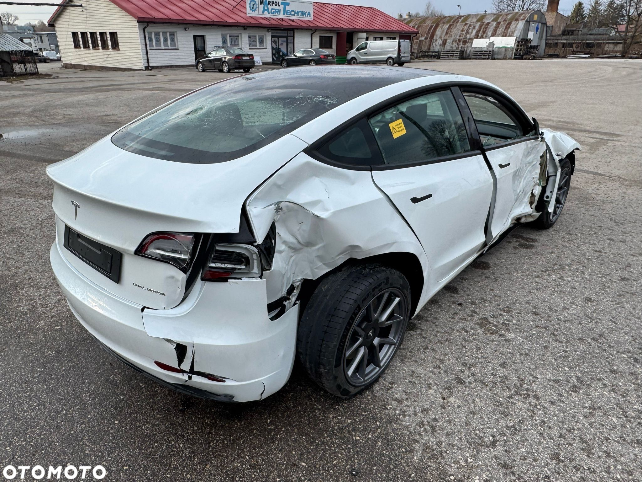 Tesla Model 3 Long Range AWD - 34