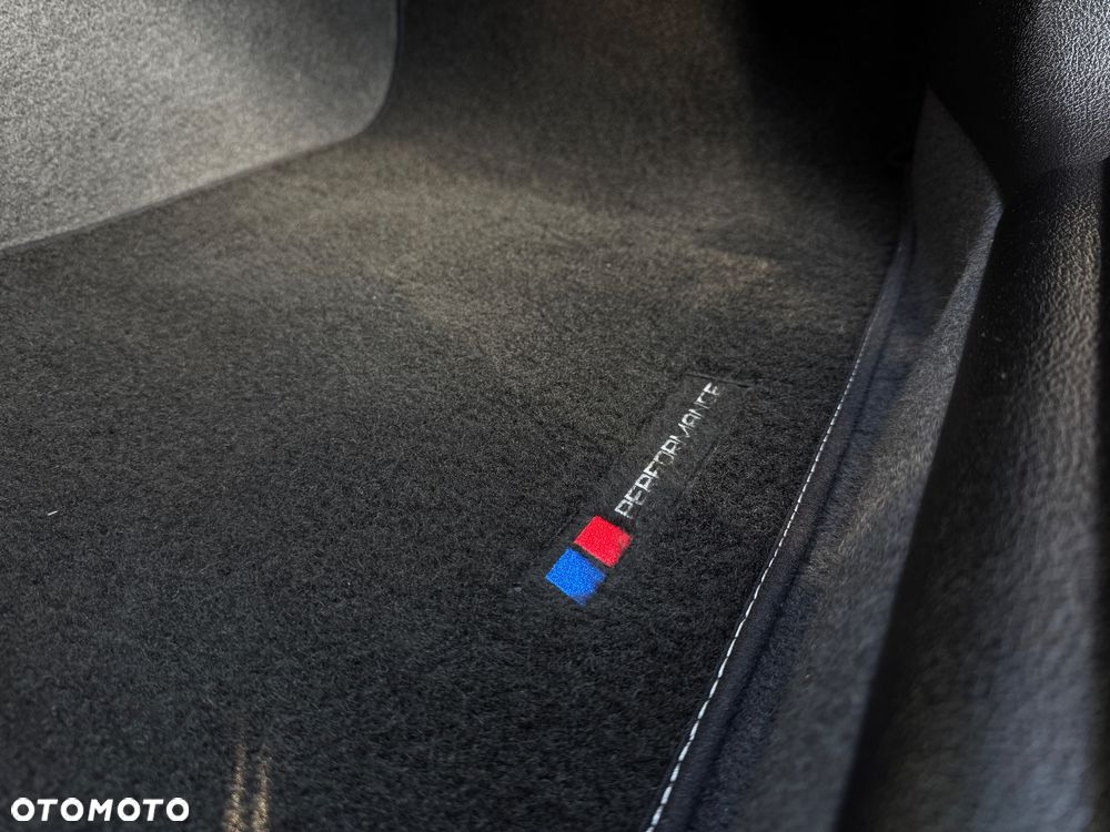 BMW Seria 1 116i Sport Line - 36