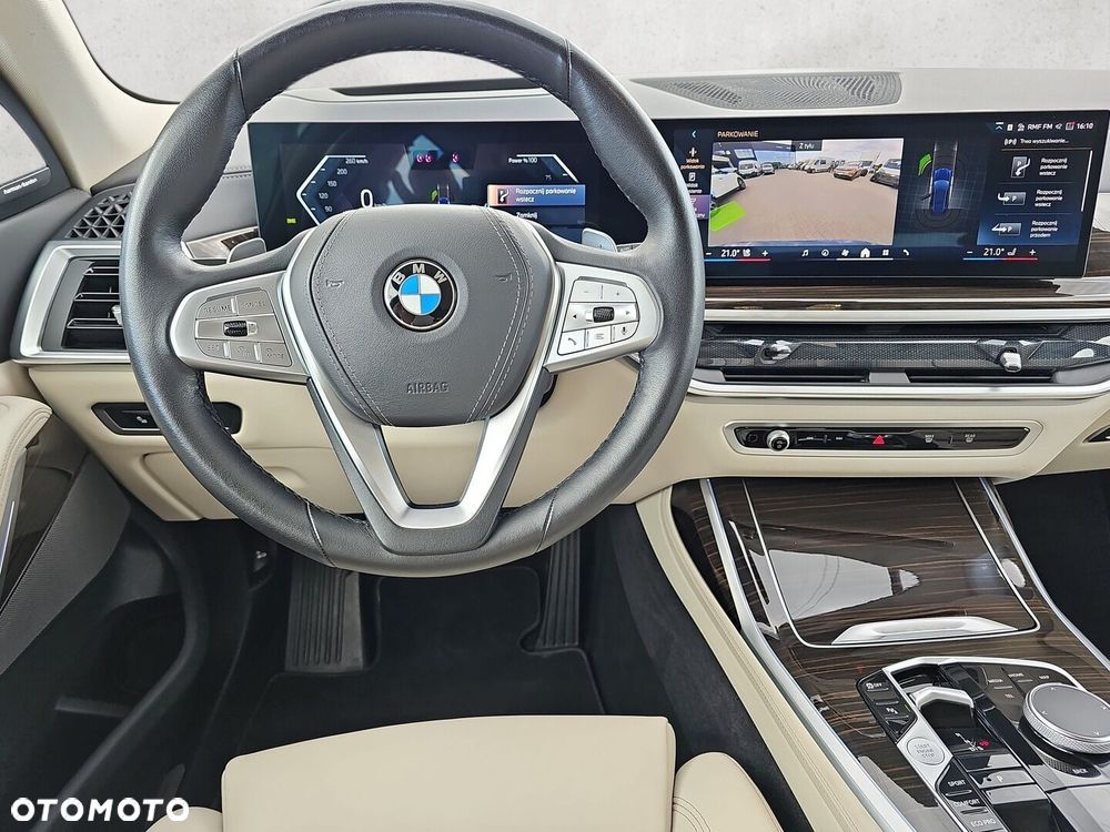 BMW X7 xDrive40d mHEV - 17