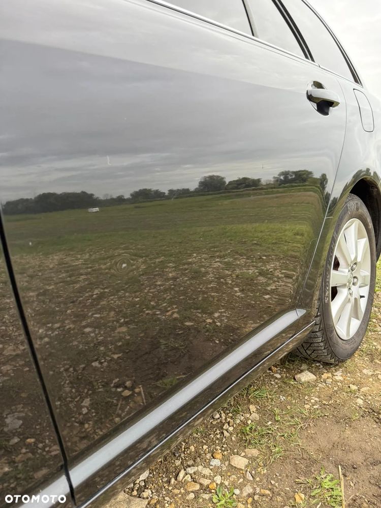 Toyota Avensis 2.0 VVT-i Combi Edition - 9