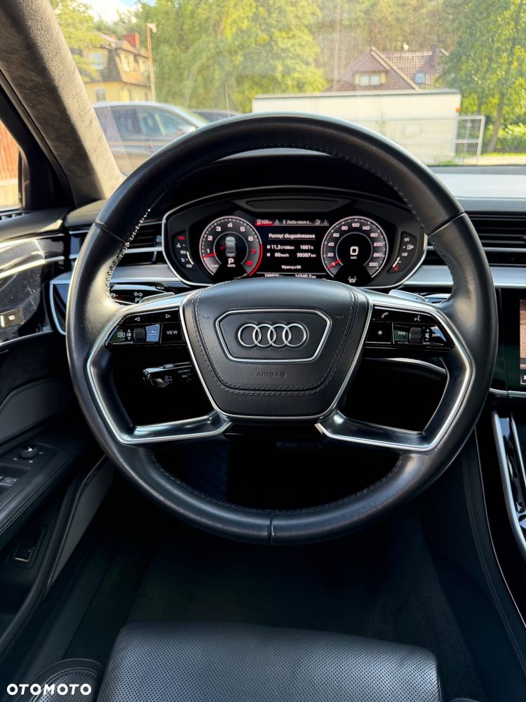 Audi A8 - 24
