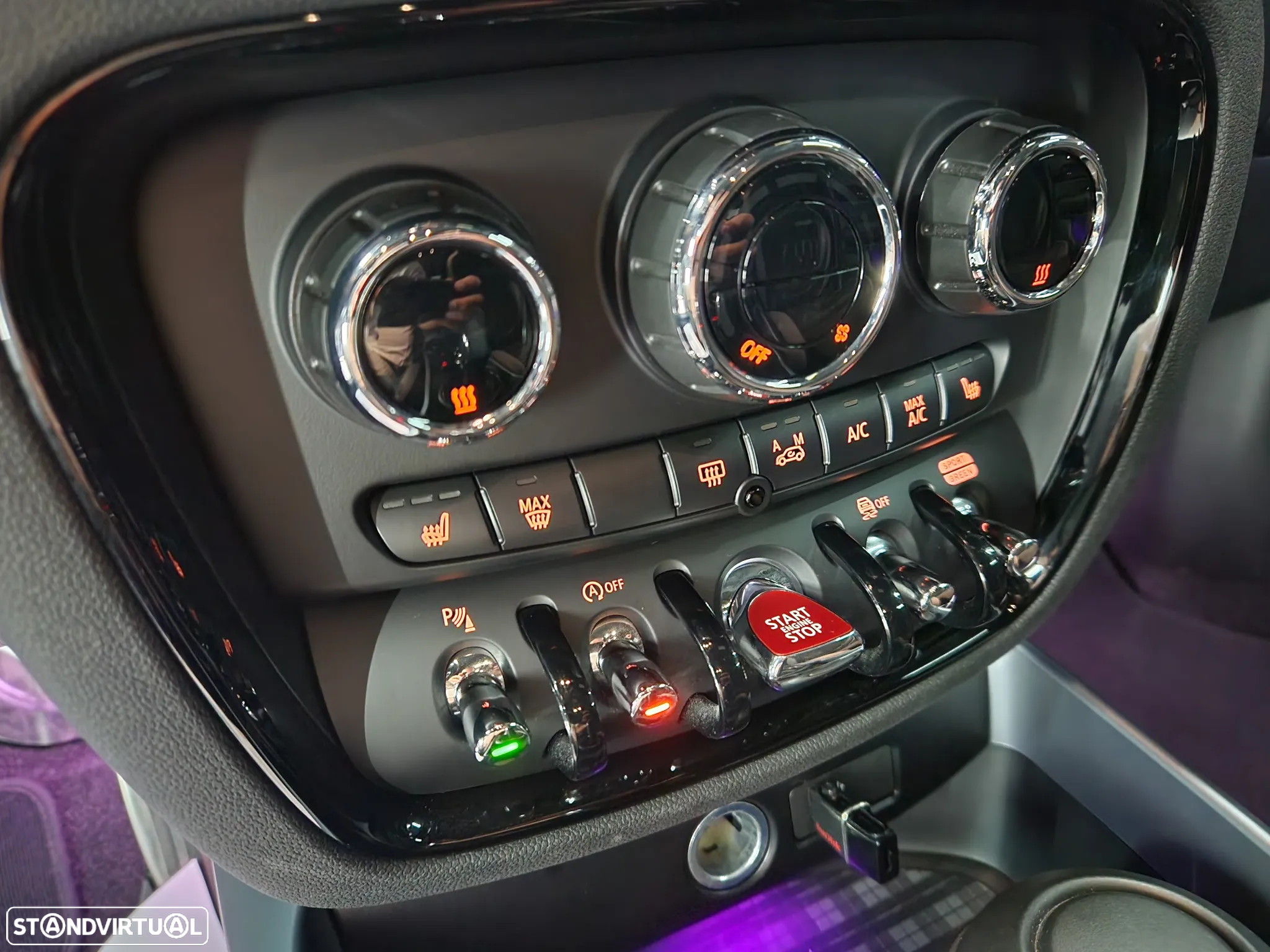 MINI Clubman John Cooper Works Premium P. JCW Plus Auto - 27