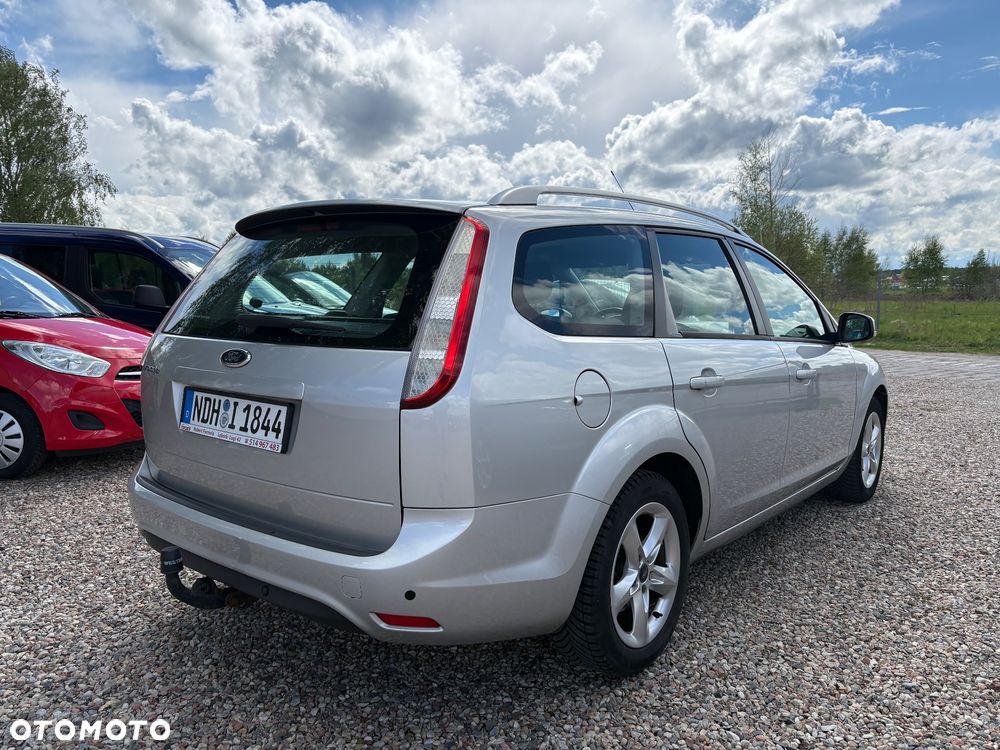Ford Focus 1.6 16V Style+ - 4