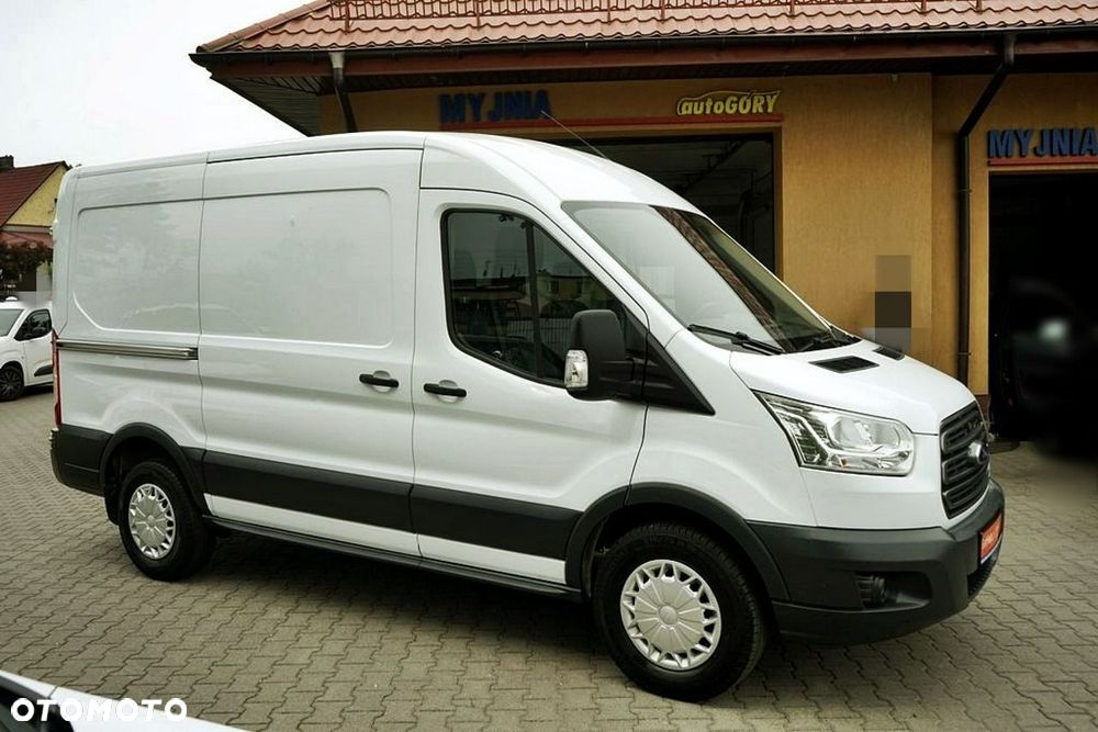 Ford Transit - 12