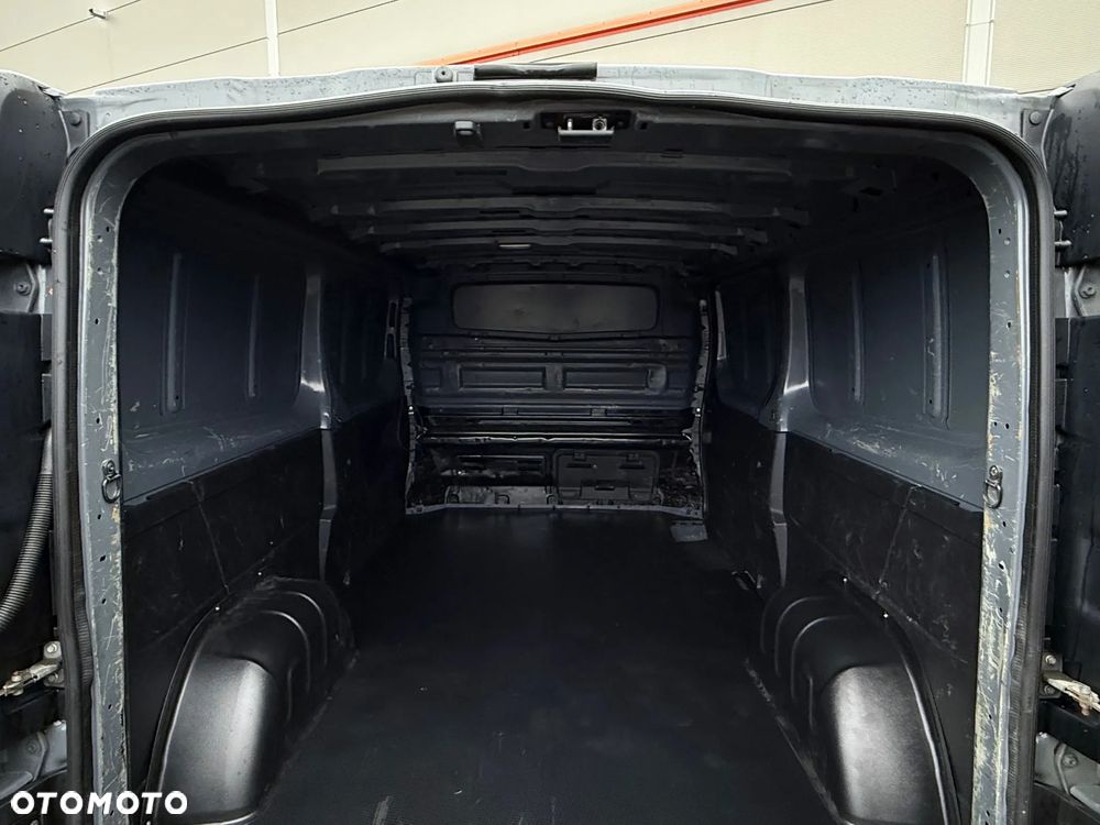 Renault Trafic Long L2H1 Maxi Furgon Blaszak Salon PL, Serwisowany, Bezwypadkowy - 9