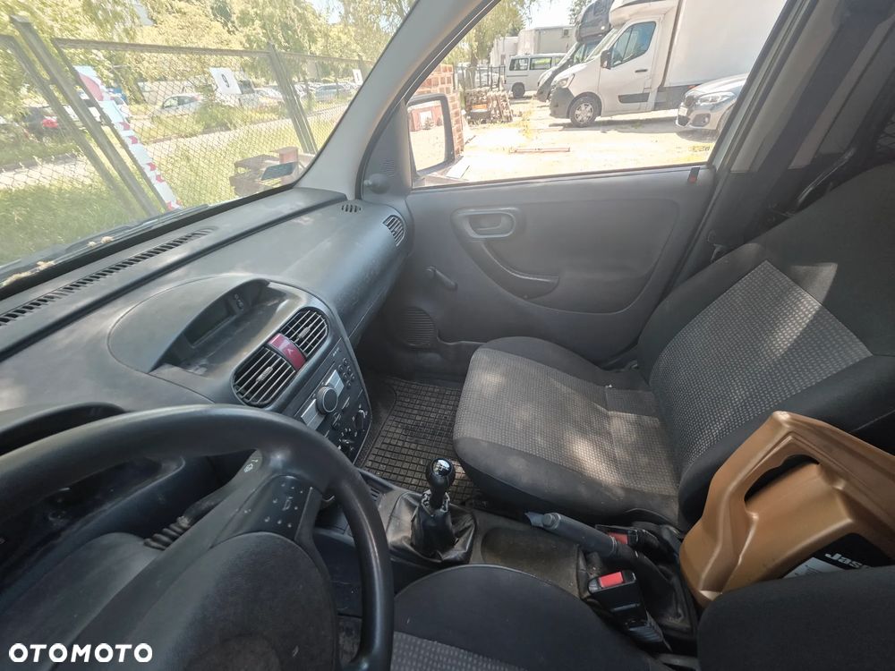 Opel Combo C Van - 10