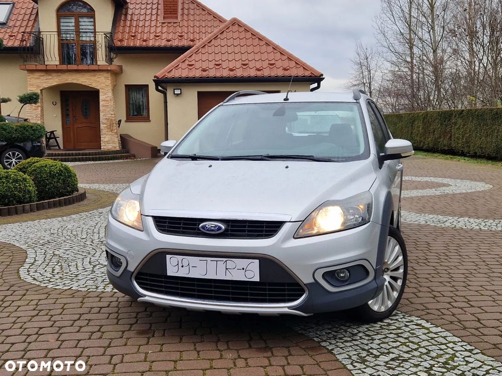 Ford Focus 1.6 X100 - 11