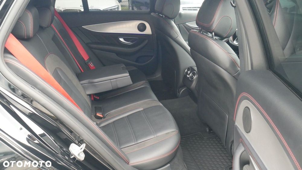 Mercedes-Benz Klasa E - 17