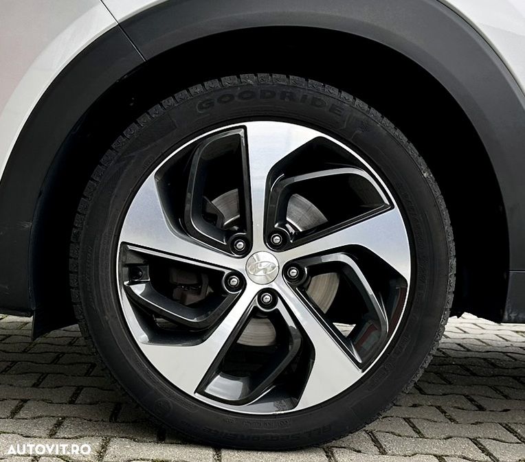 Hyundai Tucson 2.0 CRDI 4WD Automatik Intro Edition - 22