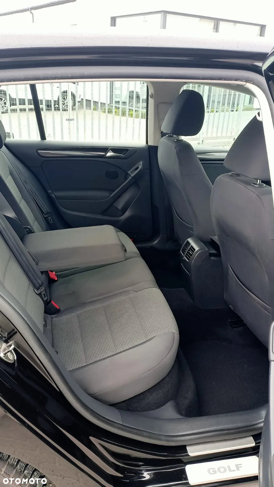 Volkswagen Golf VI 1.2 TSI BlueMot Comfortline - 17