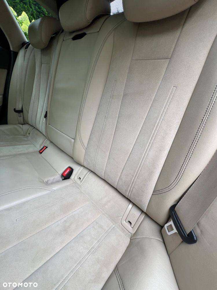 Audi A4 Allroad - 14