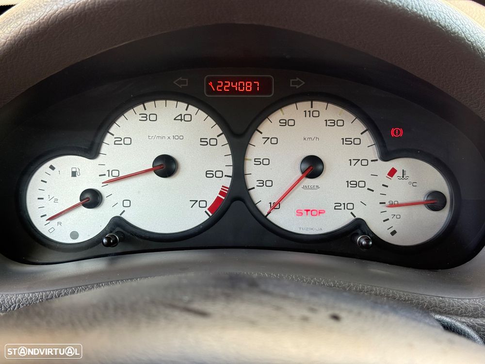 Peugeot 206 1.1 Color Line - 18