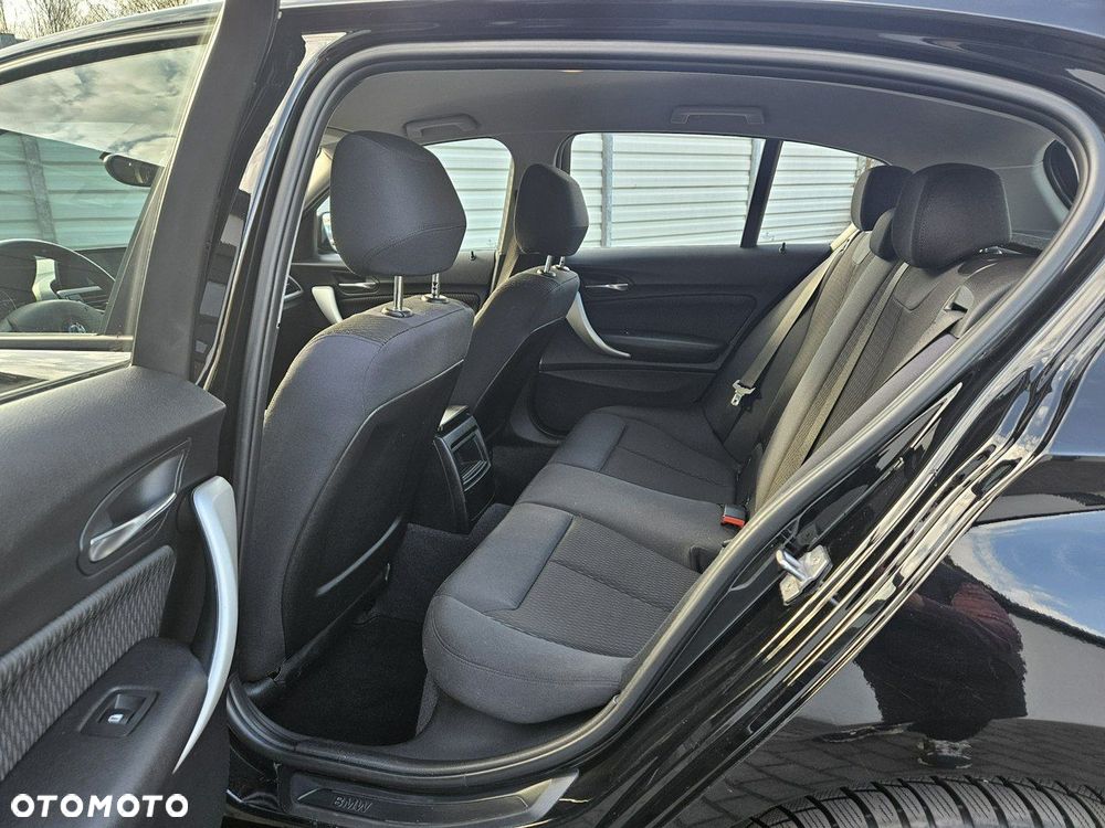 BMW Seria 1 116i Sport Line - 24