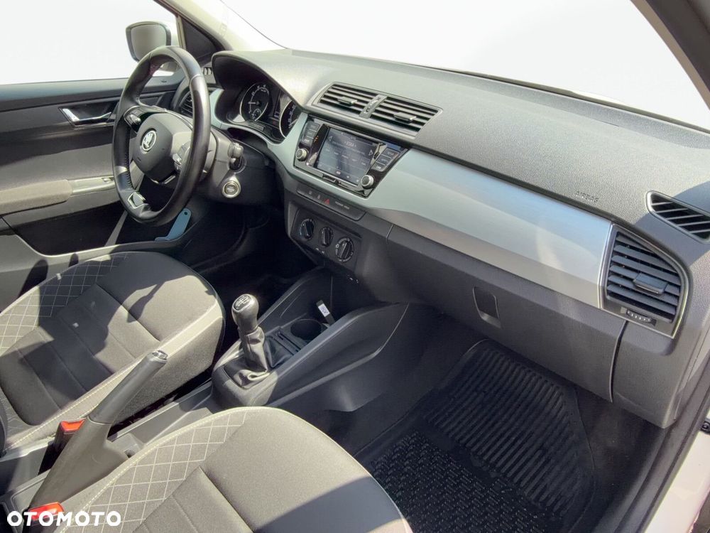 Skoda Fabia - 18