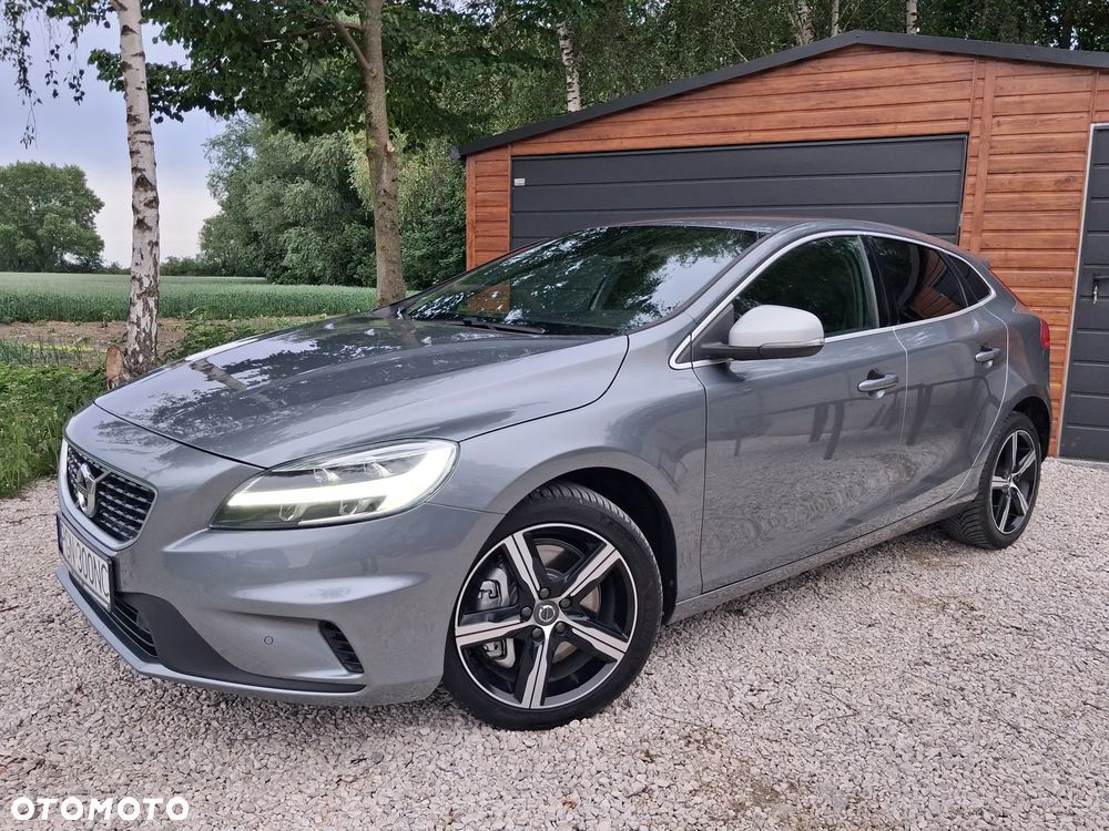 Volvo V40 D3 Drive-E Momentum - 1