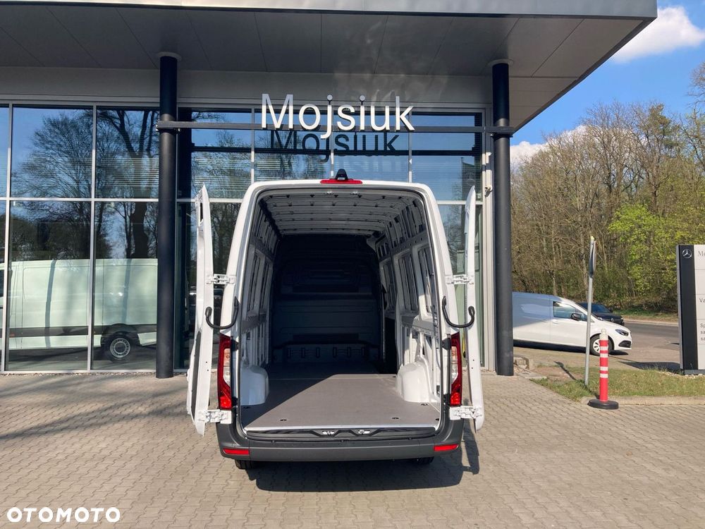 Mercedes-Benz Sprinter 317 CDI - 12